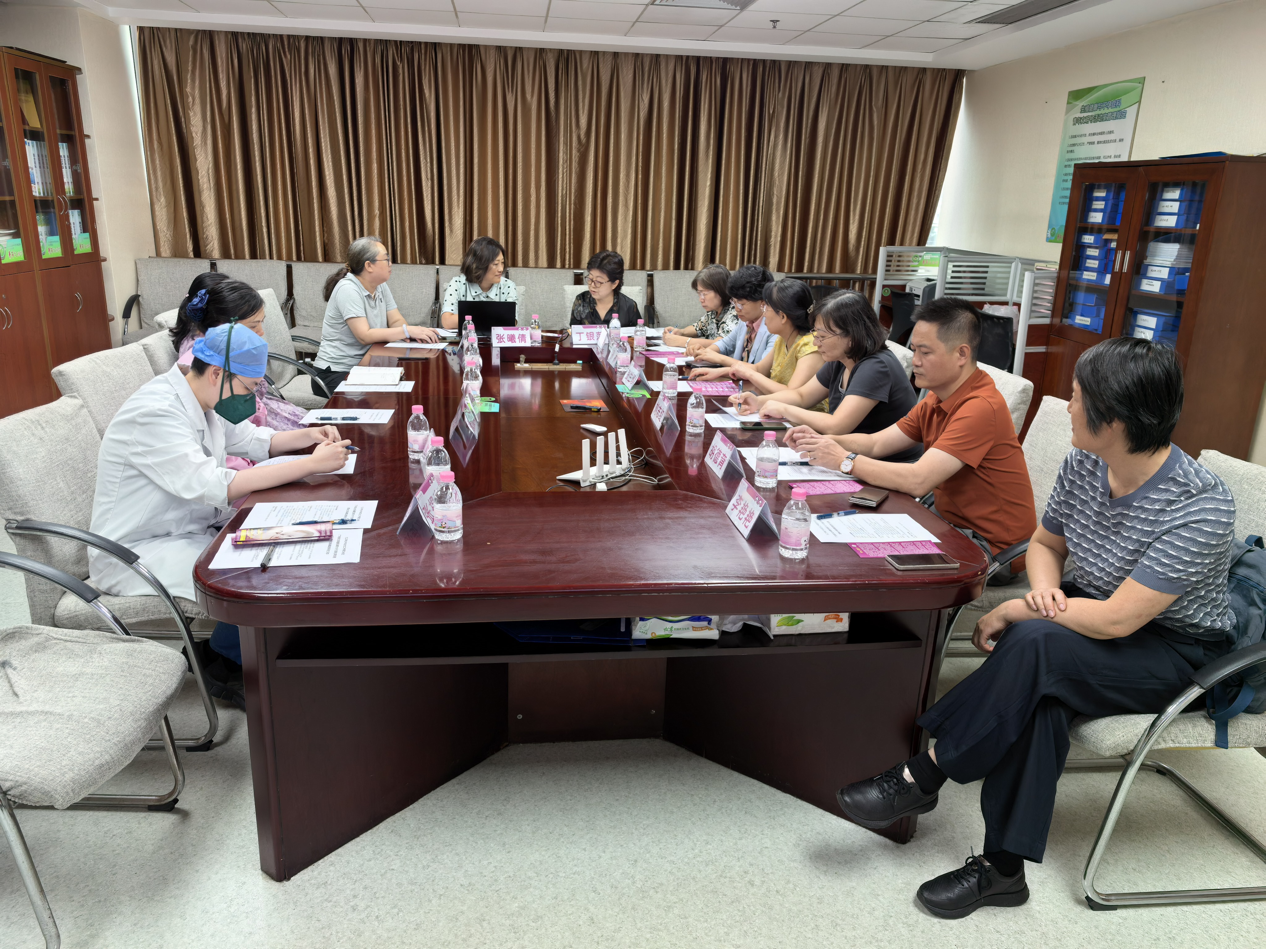 调研组在广东省妇幼保健院开展实地调研
